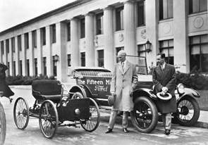 http://www.oldcarsweekly.com/wp-content/uploads/HenryFordquadricycle.jpg