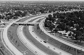 http://upload.wikimedia.org/wikipedia/commons/thumb/7/71/Dan_Ryan_Expressway-1970.jpeg/250px-Dan_Ryan_Expressway-1970.jpeg