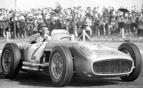 http://silodrome.com/wp-content/uploads/2012/12/Juan-Manuel-Fangio.jpg