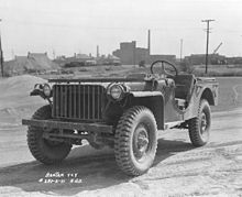 http://upload.wikimedia.org/wikipedia/commons/thumb/f/f8/Bantam-jeep-1.jpg/220px-Bantam-jeep-1.jpg