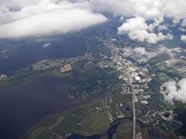 http://upload.wikimedia.org/wikipedia/commons/7/7c/Aerial_view_of_Oldsmar,_Florida.jpg