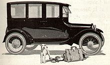 http://upload.wikimedia.org/wikipedia/commons/thumb/5/5f/Dodge4Door1920.jpg/220px-Dodge4Door1920.jpg