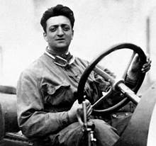 http://www.excelenciasdelmotor.com/sites/default/files/imagenes-portada-ffp/young-enzo-ferrari-driving-alpa.jpg?1395340323