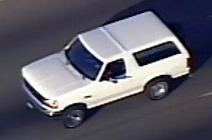 http://media.nbclosangeles.com/images/651*352/OJ+SIMPSON+white+bronco+pursuit+aerial.jpg