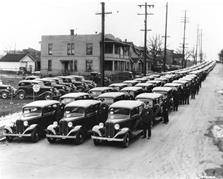 http://www.mychurchgrowth.com/blog/wp-content/uploads/2010/12/1933-Chevrolet-Factory-Photo-Detroit-Police-Dept.jpg